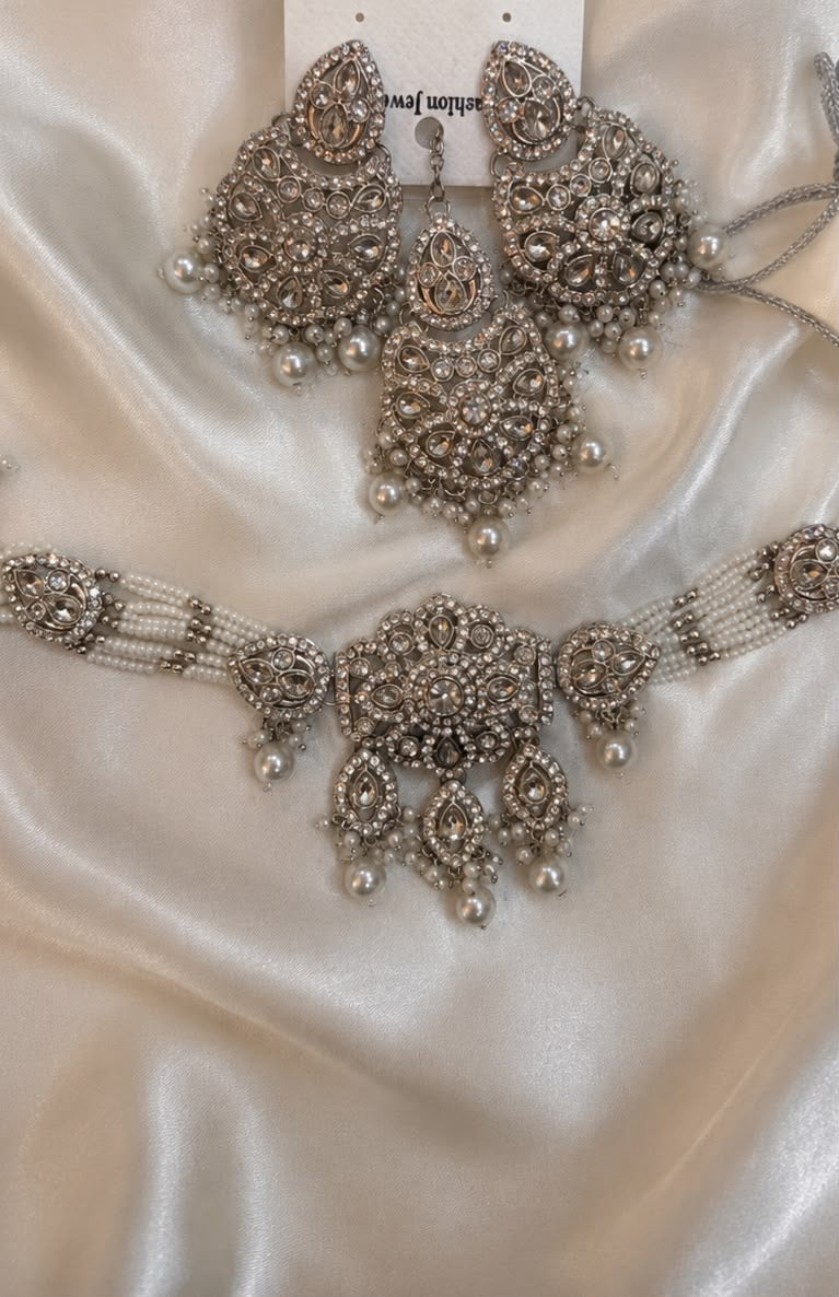 Silver choker necklace