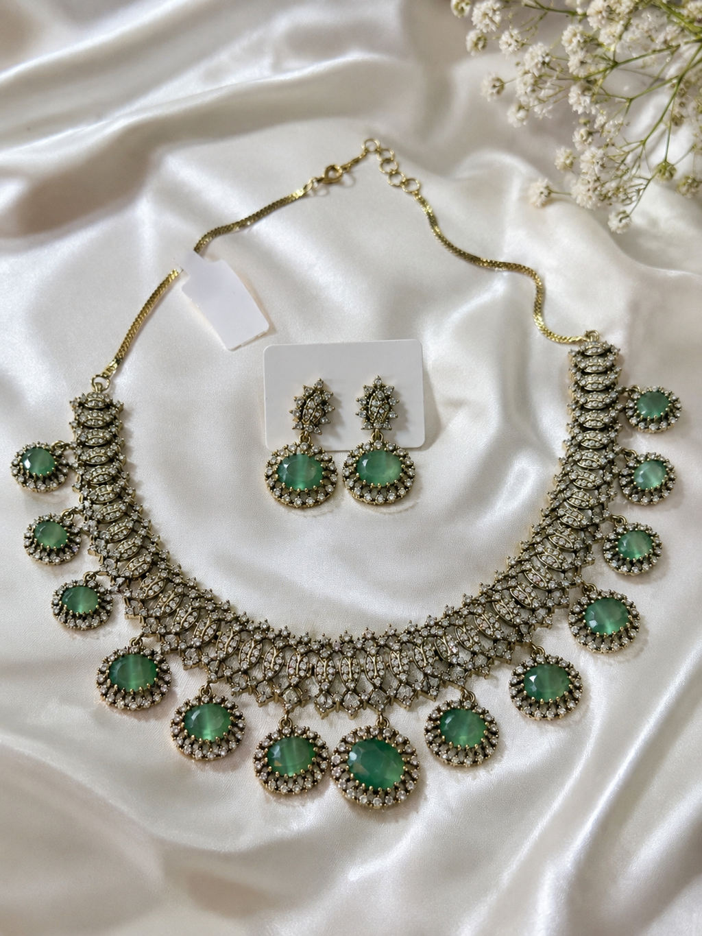 Mint danglers Necklace