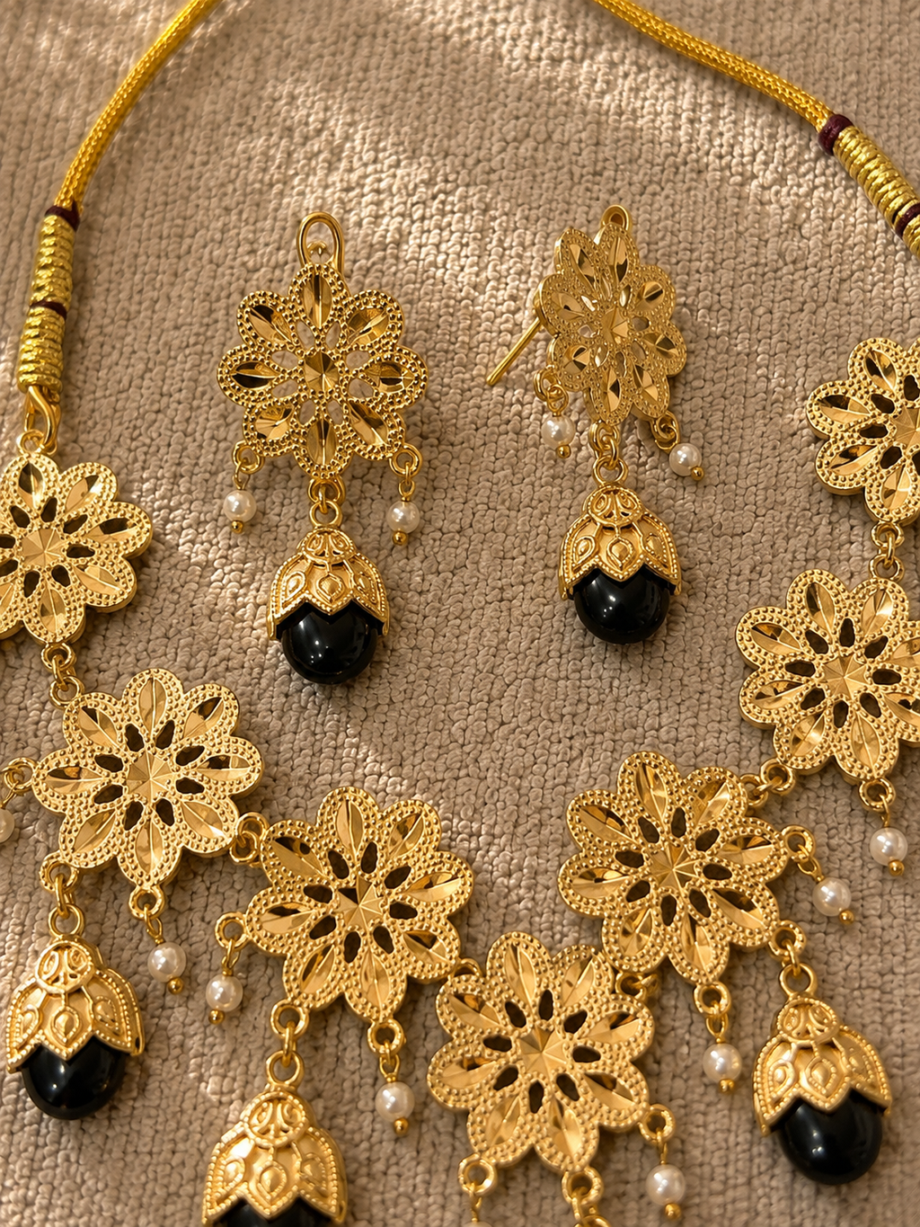 Dakh Necklace