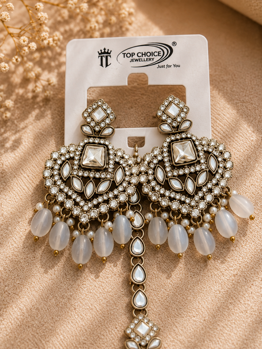 Aveline Necklace