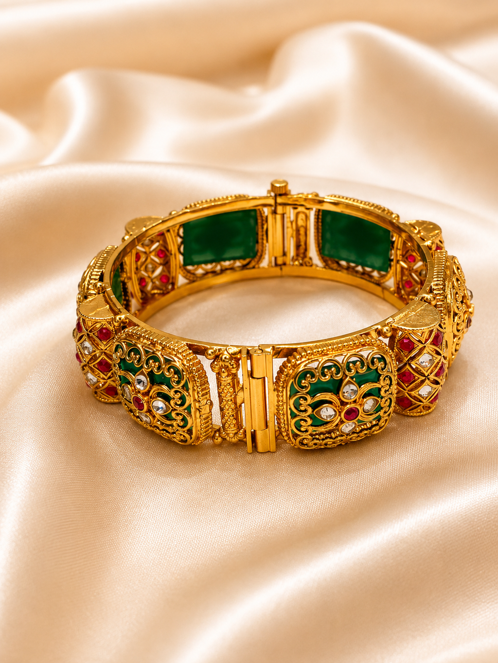 Emerald Royale Heritage Kangan