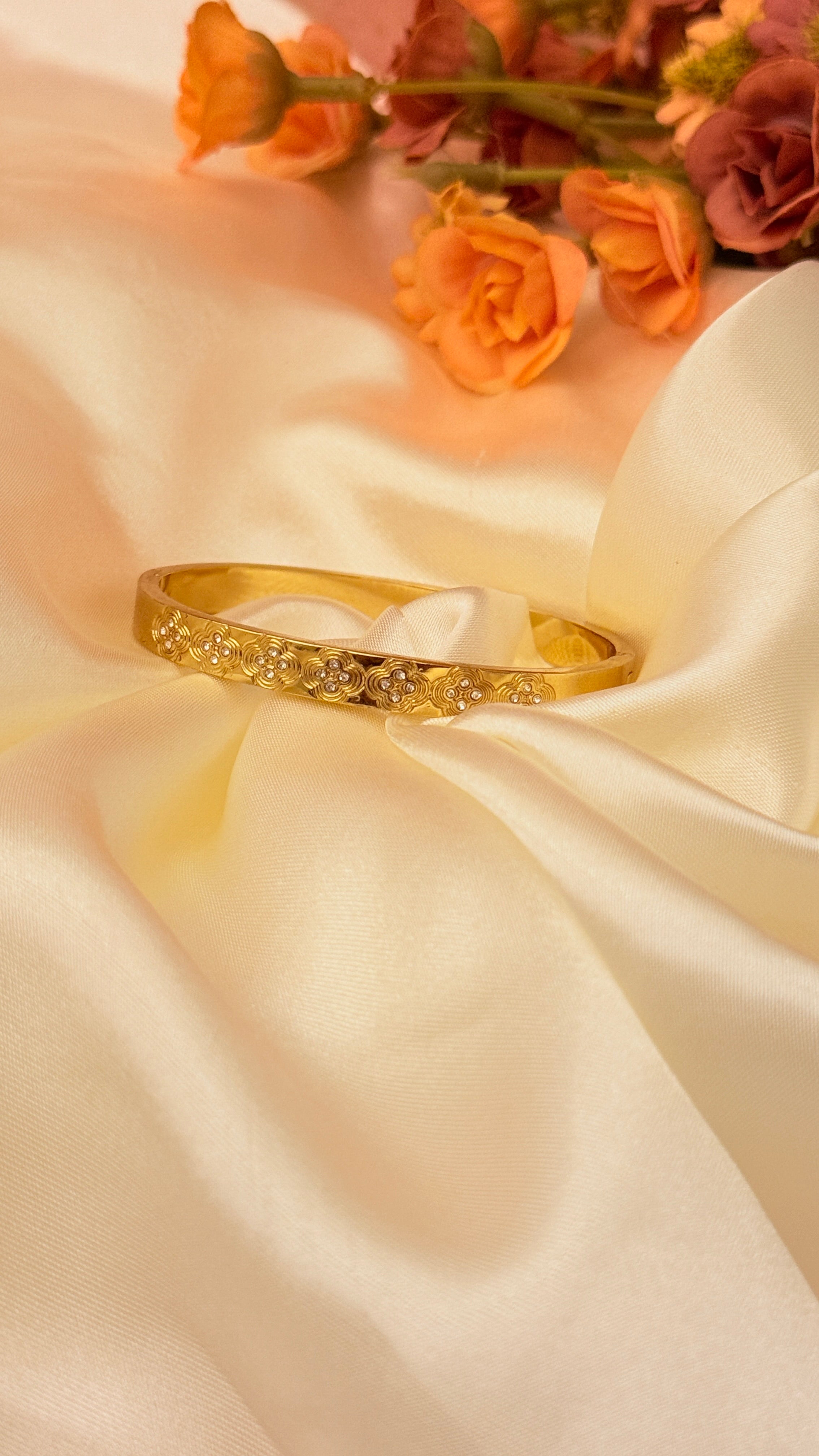 Eternal Glow Bracelet