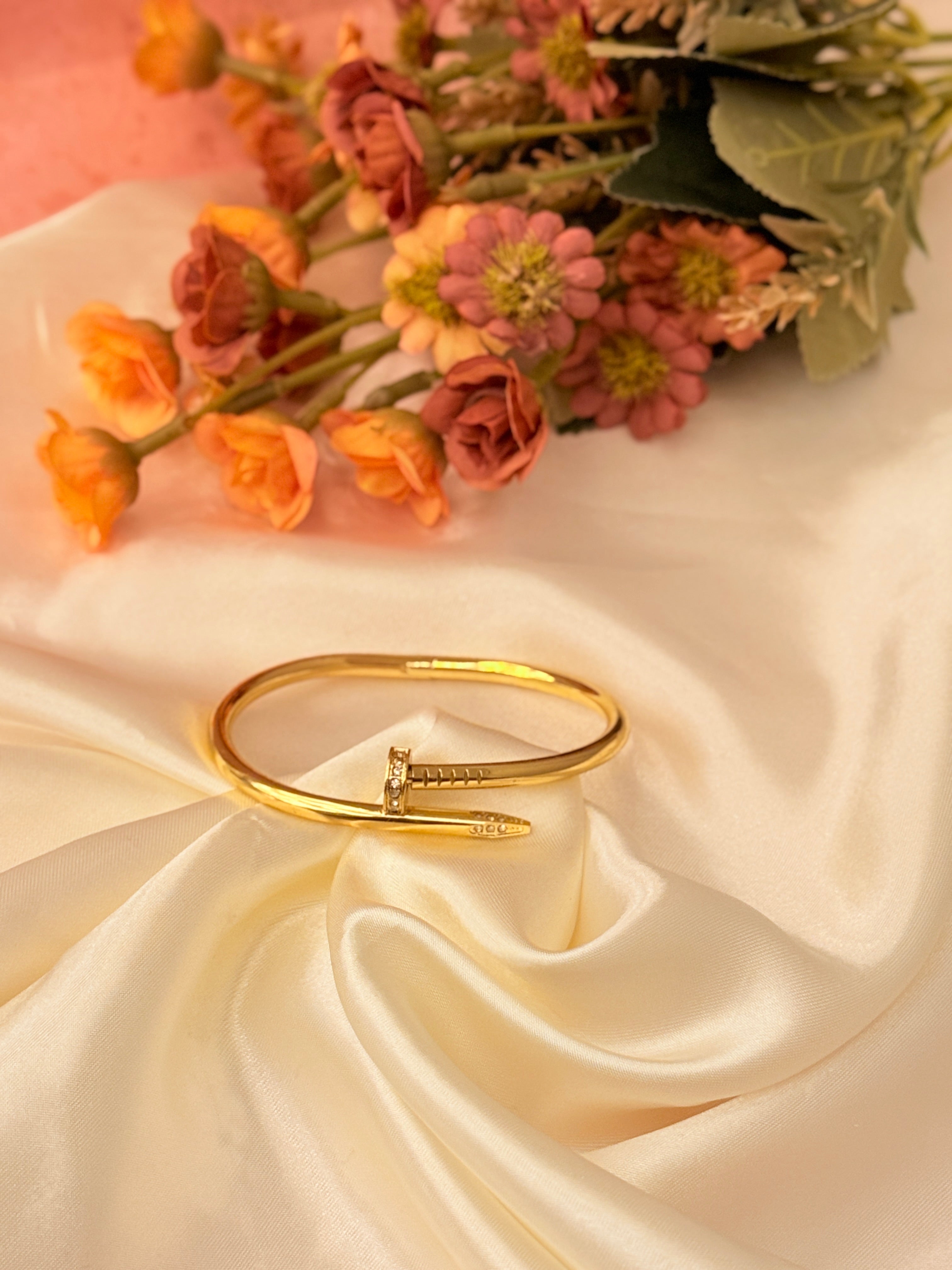 Golden nail Bracelet