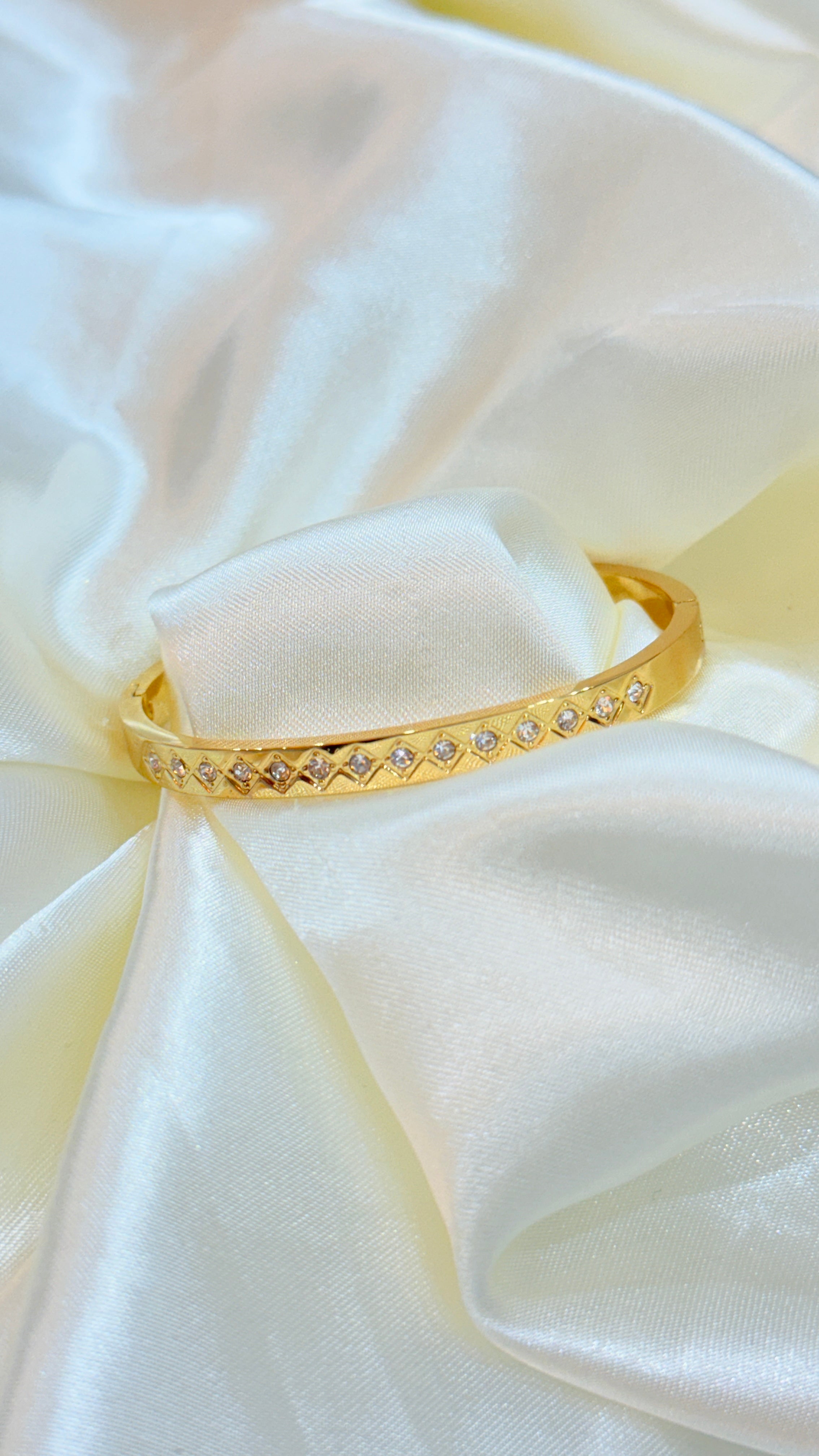 Celeste Line Bracelet BABY SIZE