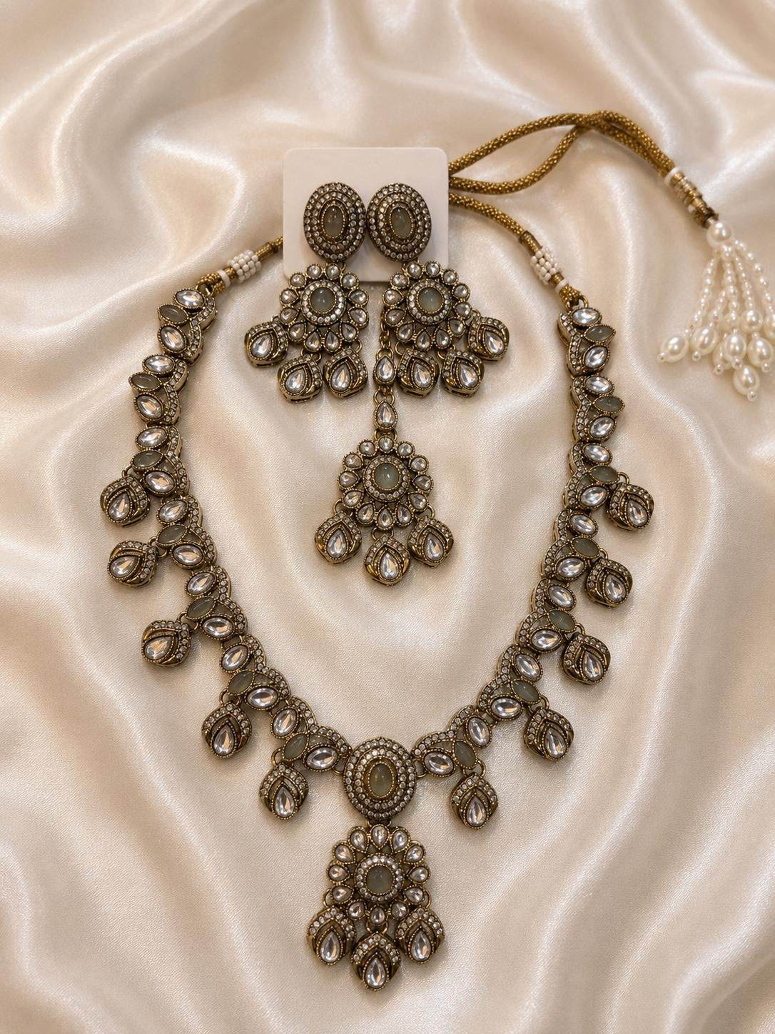 Pearl Dew Necklace Set